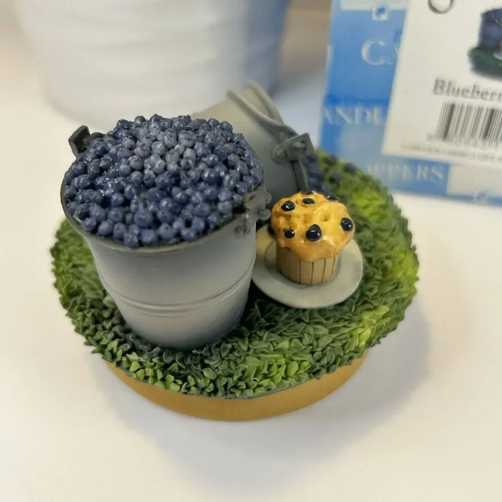 Vintage 1999 Blueberry 3” Candle Topper Our America Gift, New In Box‎